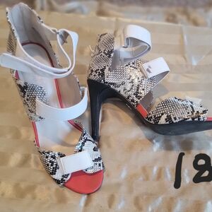 Elegant Snakeskin Patterned Women's Heels